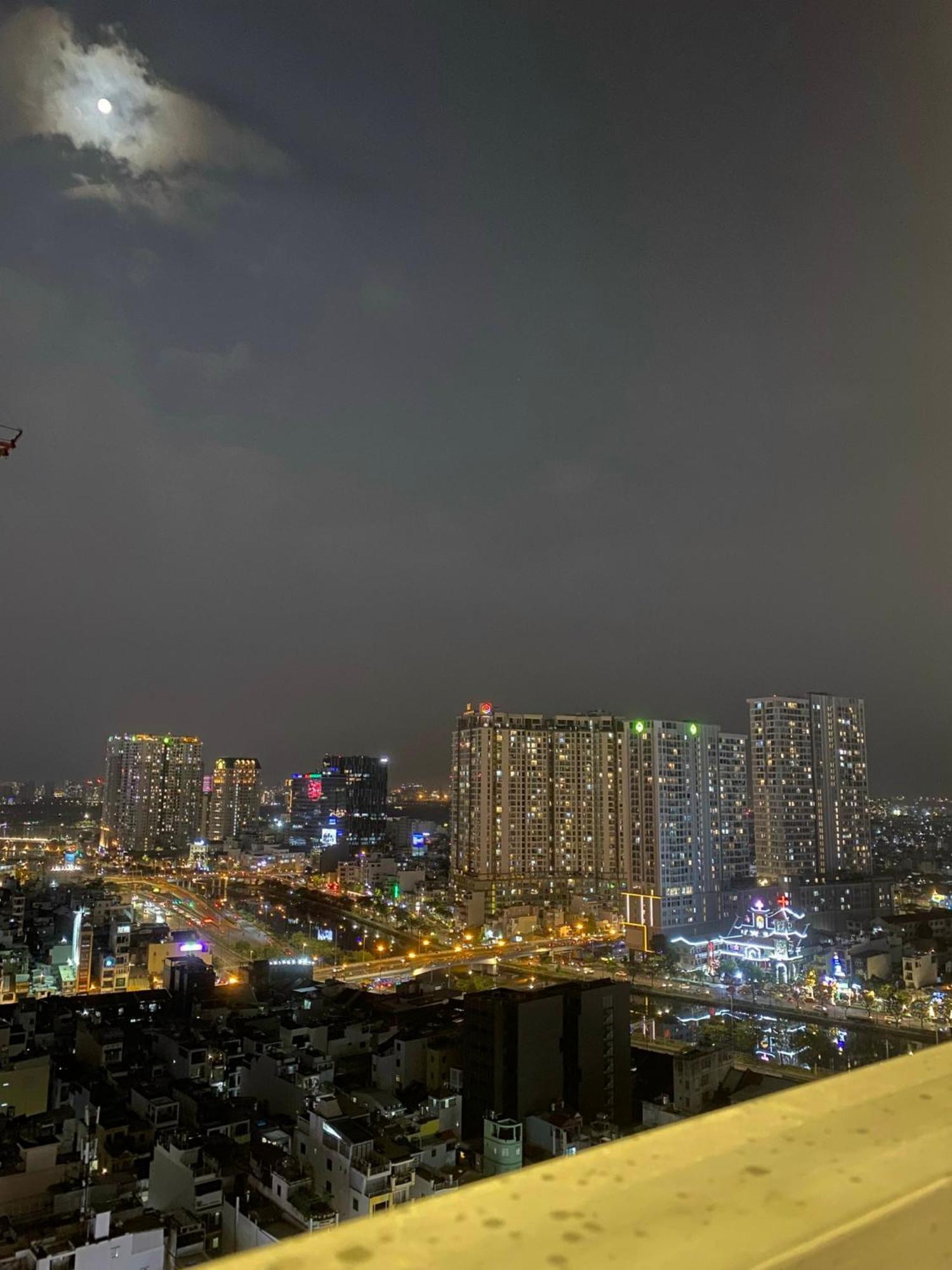 Soho - Good Price - Good Service * Ho Chi Minh City